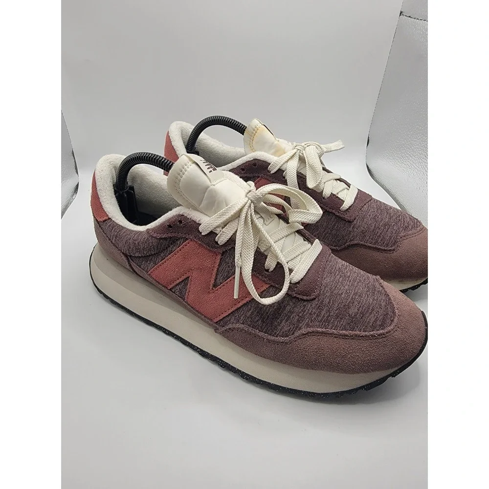 New Balance Unisex 237 V1 Sneakers Size 11W & 9.5M